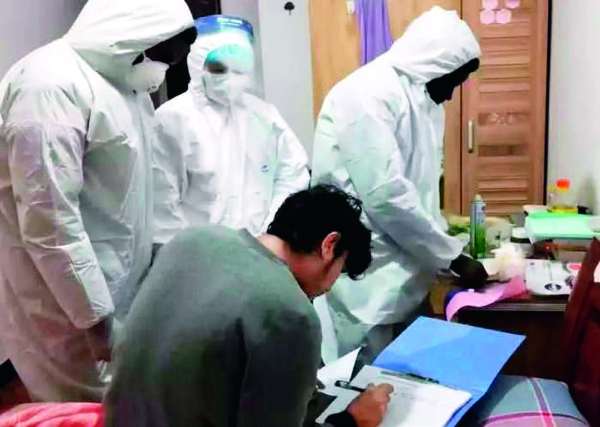 浙江師范大學(xué)來華留學(xué)生志愿者協(xié)助入戶登記、核查留校來華留學(xué)生信息.jpg