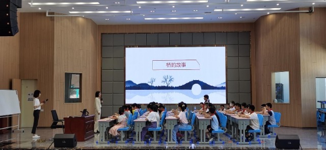 活動現(xiàn)場圖?；顒臃焦﹫D.jpg