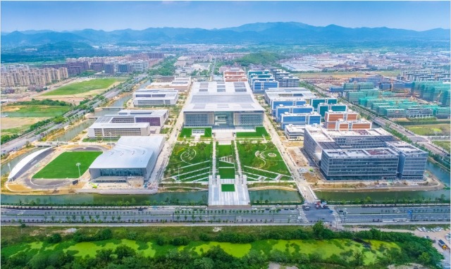 北航中法航空校園鳥瞰圖。邸白鷺攝.jpg